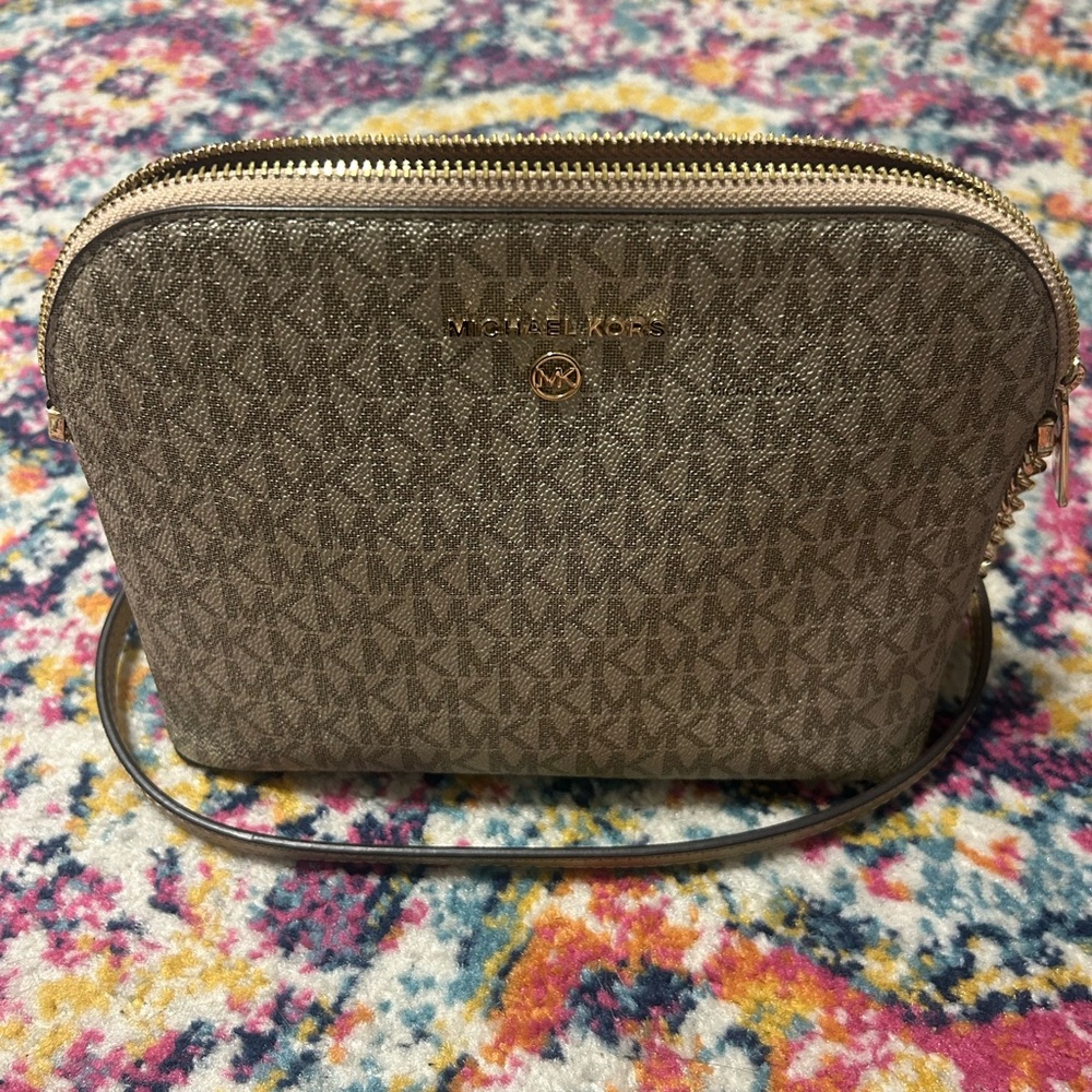 Gold Michael Kors Crossbody purse w/ adjustable strap